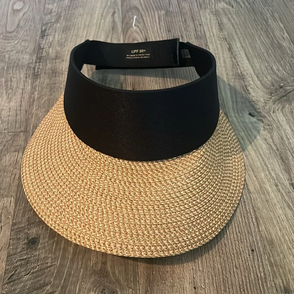 Eric Javits Champ Visor (Natural/Black) - Picture 9 of 9